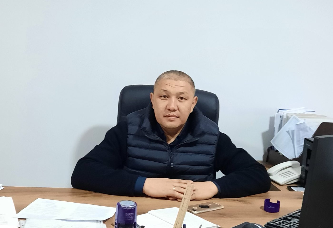 Бекжан КАЗАКБАЕВ: “КАРАПАЙЫМ ЭЛ ЭЧ НЕРСЕДЕН КЕМ БОЛБОШУ КЕРЕК!”