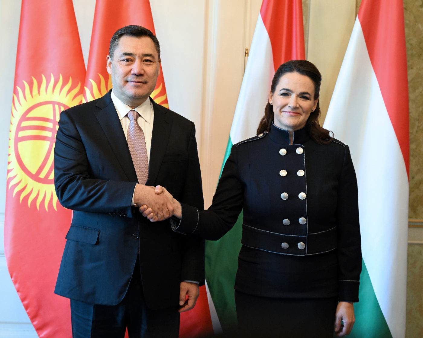 ТАМЫРЫ БИР ЭЛДИН КЫЗМАТТАШТЫГЫ КҮЧӨЙТ