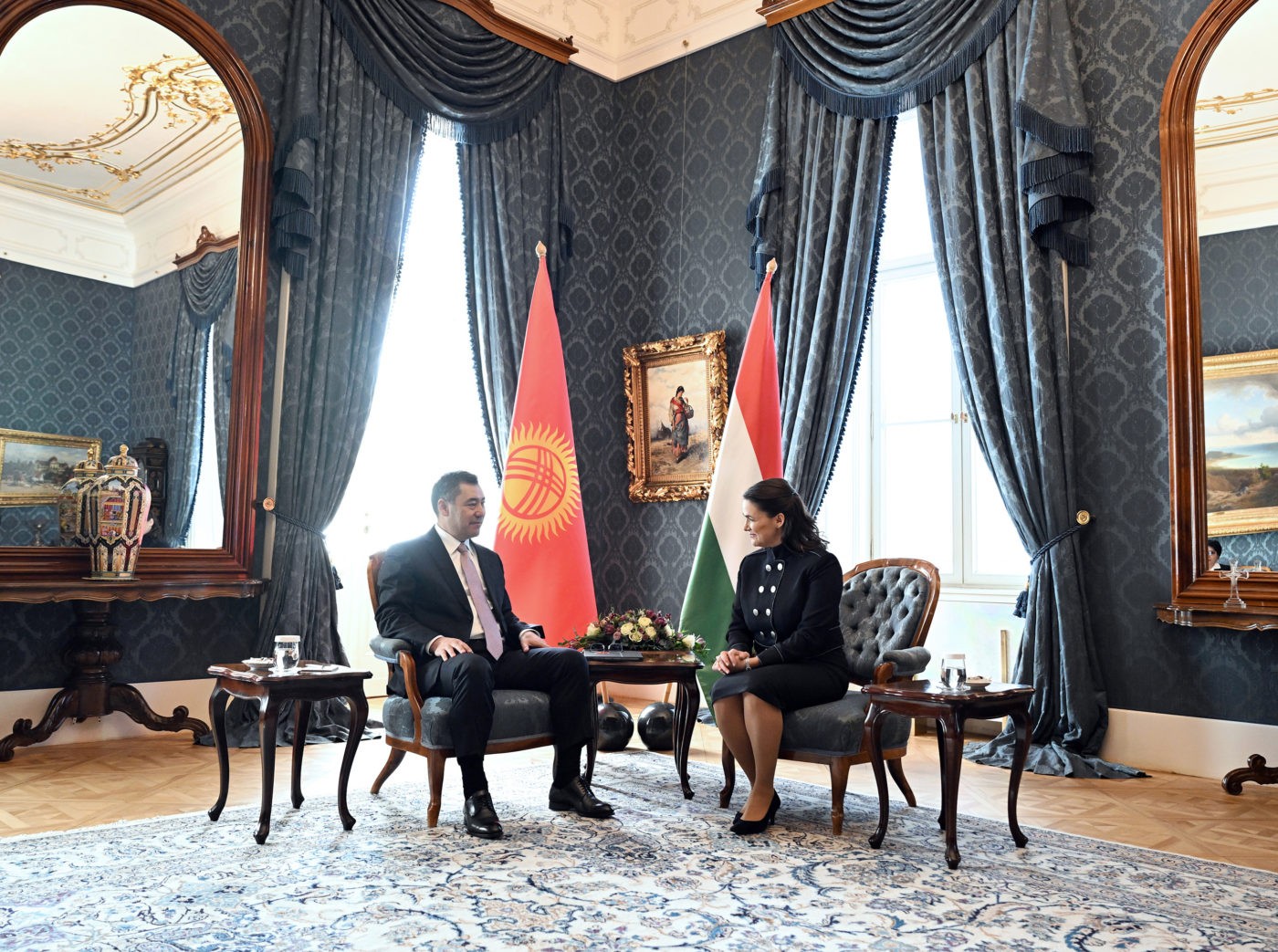 ТАМЫРЫ БИР ЭЛДИН КЫЗМАТТАШТЫГЫ КҮЧӨЙТ