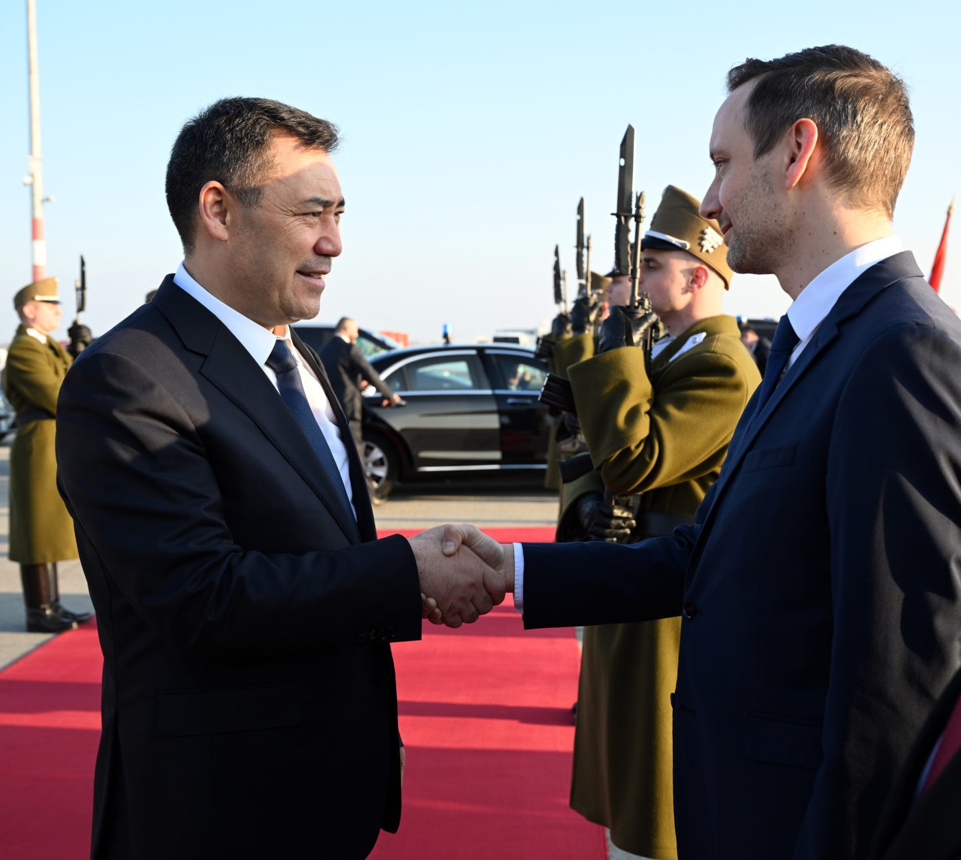 ТАМЫРЫ БИР ЭЛДИН КЫЗМАТТАШТЫГЫ КҮЧӨЙТ