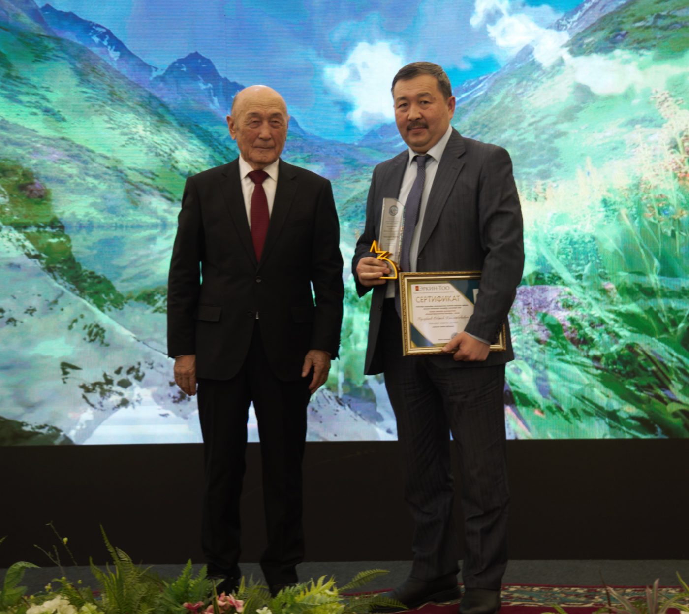 «Эркин-Тоо» гезити жыл мыктысын аныктады