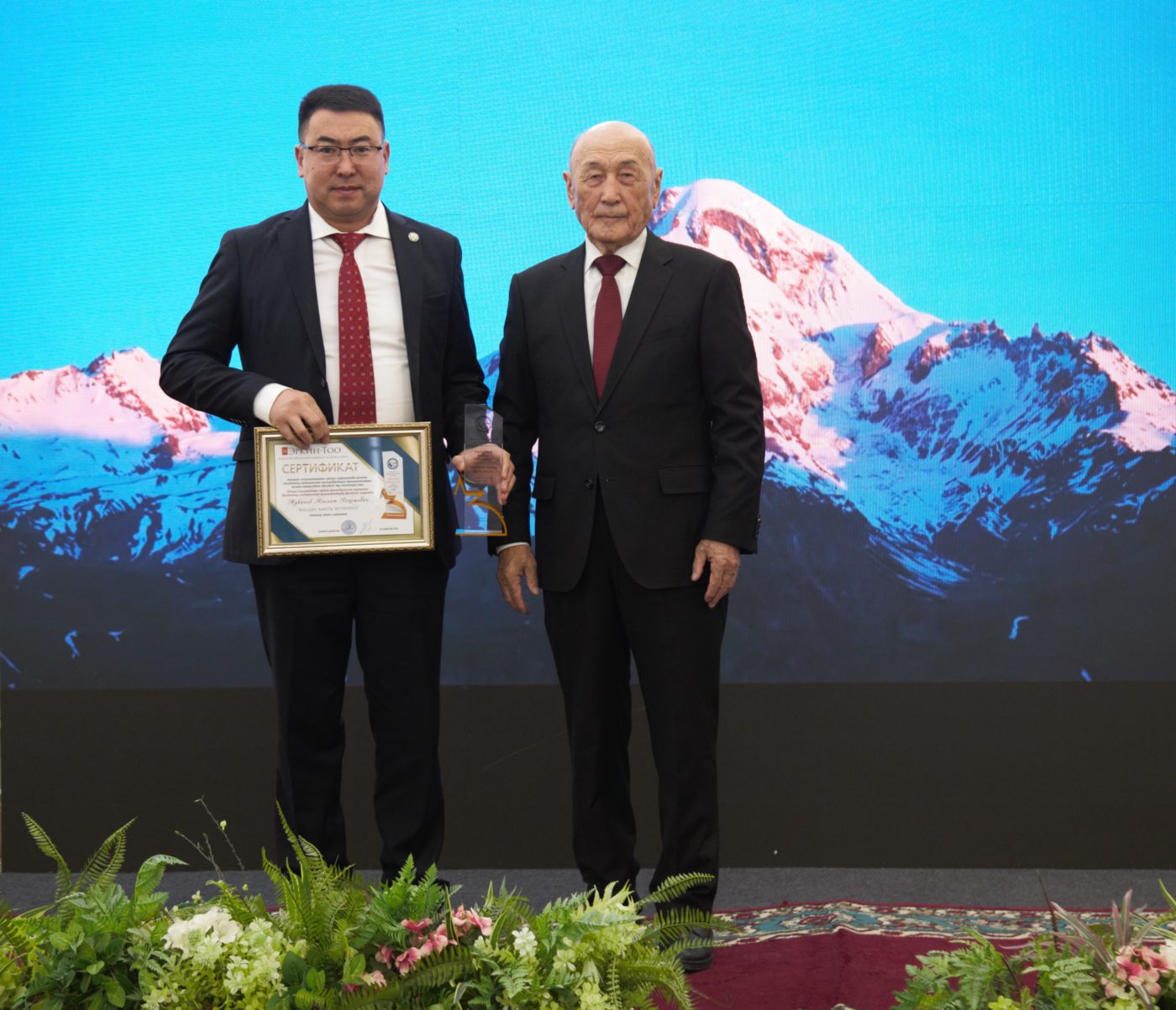 «Эркин-Тоо» гезити жыл мыктысын аныктады